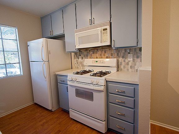 3rd image of 10303 Azuaga St Unit 12
