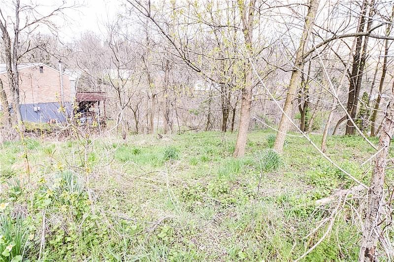 2nd image of 538 Filmore Rd