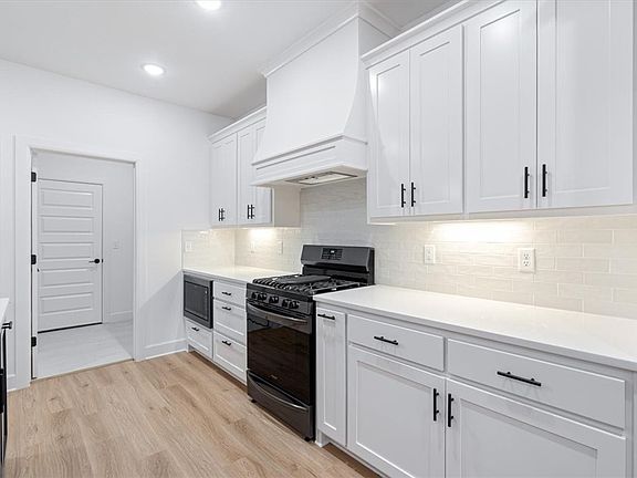 5th image of 2 Birsay Cir