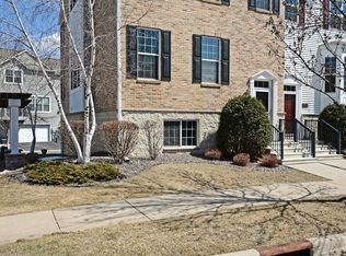 15737 Porchlight Ln, Eden Prairie, MN 55347