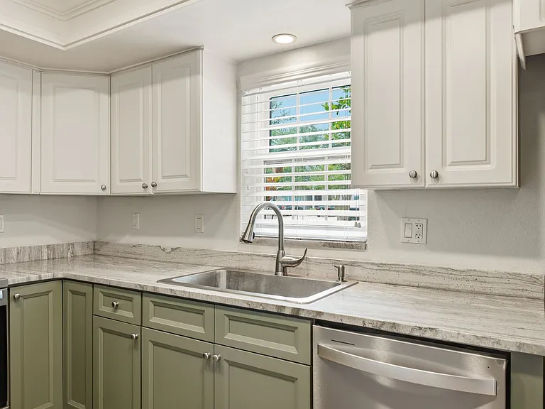 2453 Egret Blvd #1 — Photo 20