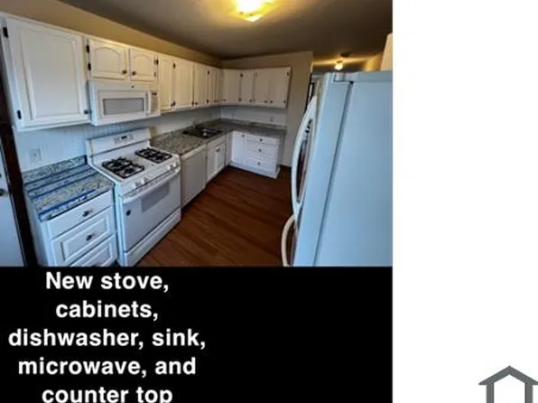 101 Worcester St APT 1R, Southbridge, MA 01550