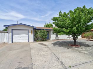 529 Chelwood Park Blvd NE, Albuquerque, NM 87123