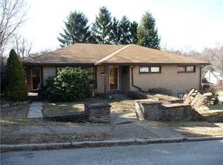 1400 Grant St, Braddock, PA 15104