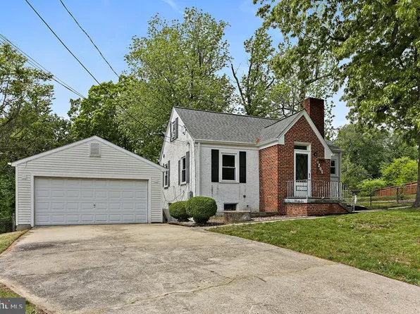 8201 Comet Dr, Fort Washington, MD 20744