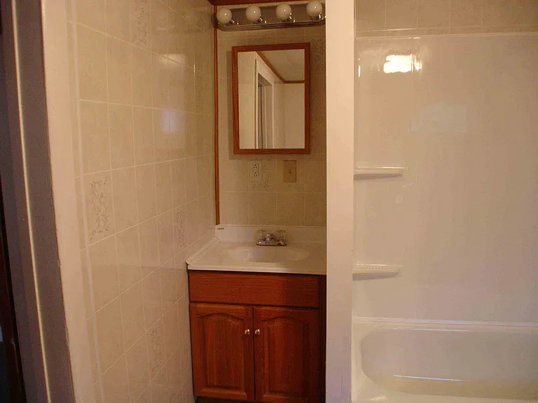 1212 Garden Hill Rd — Photo 5