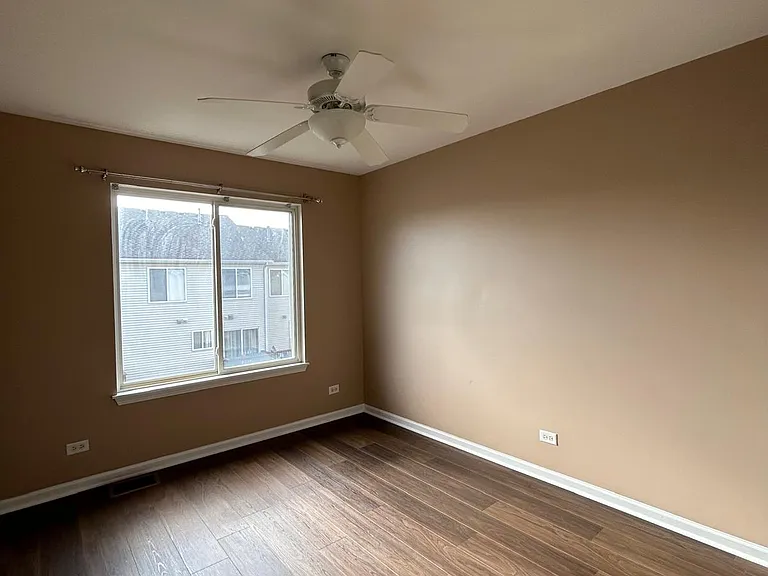 24427 John Adams Dr — Photo 12