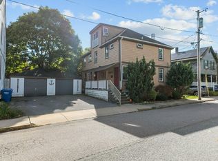 21 Slocum St, Newport, RI 02840