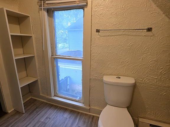 5th image of 427 S Washington St APT 3