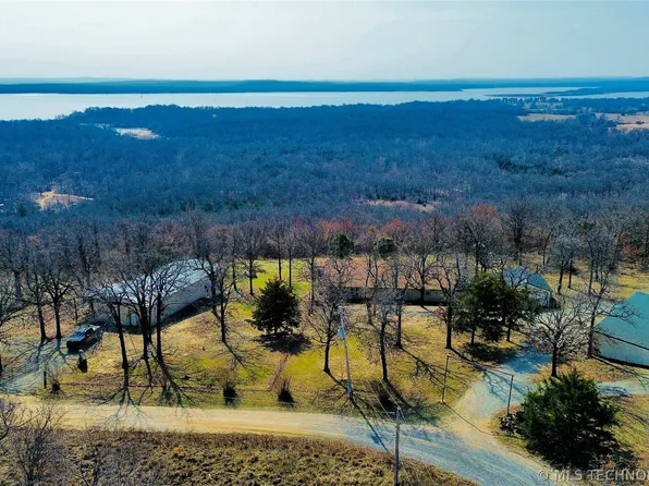 413804 E 1212th Rd, Eufaula, OK 74432