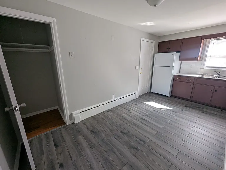 641 Newhall St #1RR — Photo 7