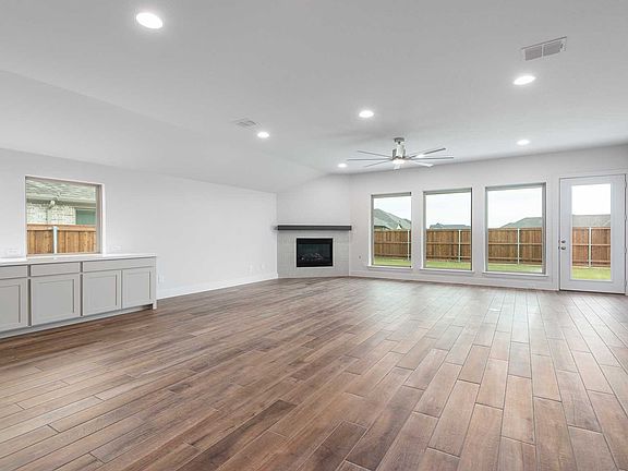 7th image of this home