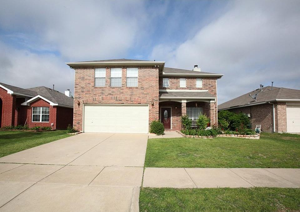 1st image of 205 Lakehurst Dr