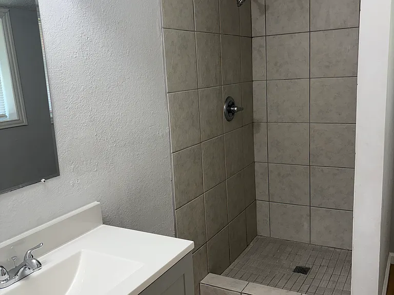 308 Ash St — Photo 7