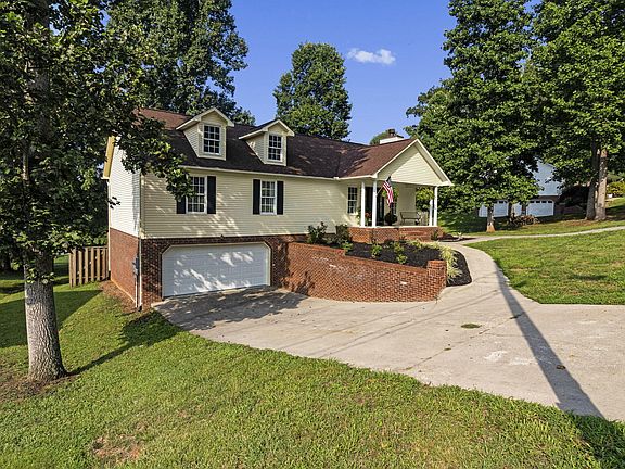 2nd image of 181 Ashley Dr