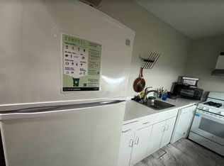1000 Memorial Dr APT 1F, Cambridge, MA 02138