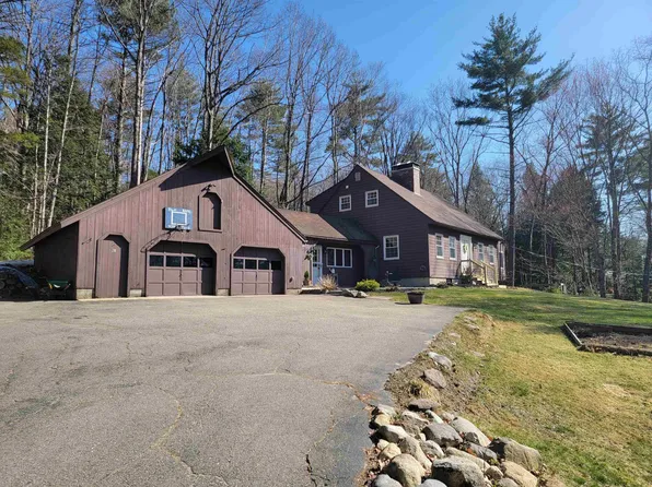 28 Hob Nob Lane, Holderness, NH 03245
