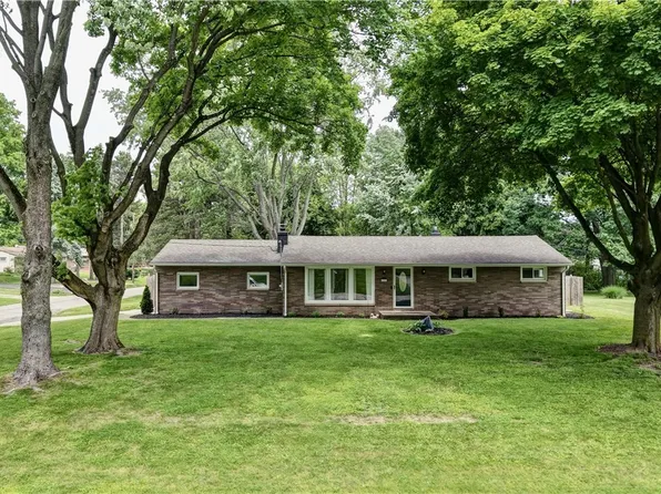 5201 Whippoorwill St NW, North Canton, OH 44720