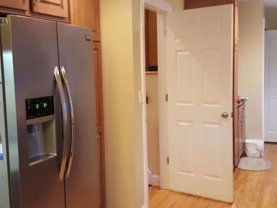 1st image of 12 Buttonwood Dr