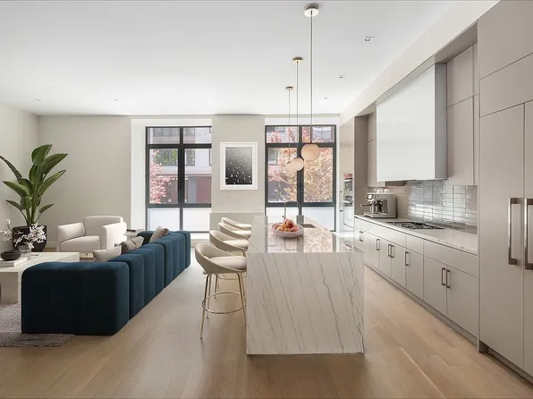 435 W 19th St, New York, NY 10011