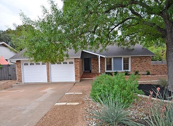 3rd image of 11709 Blackhawk Dr