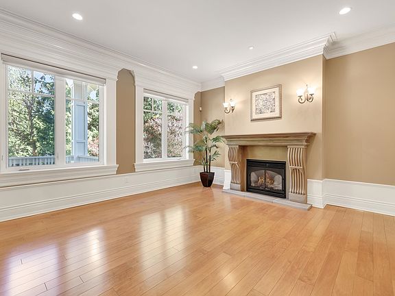 5th image of 13464 Vine Maple Dr