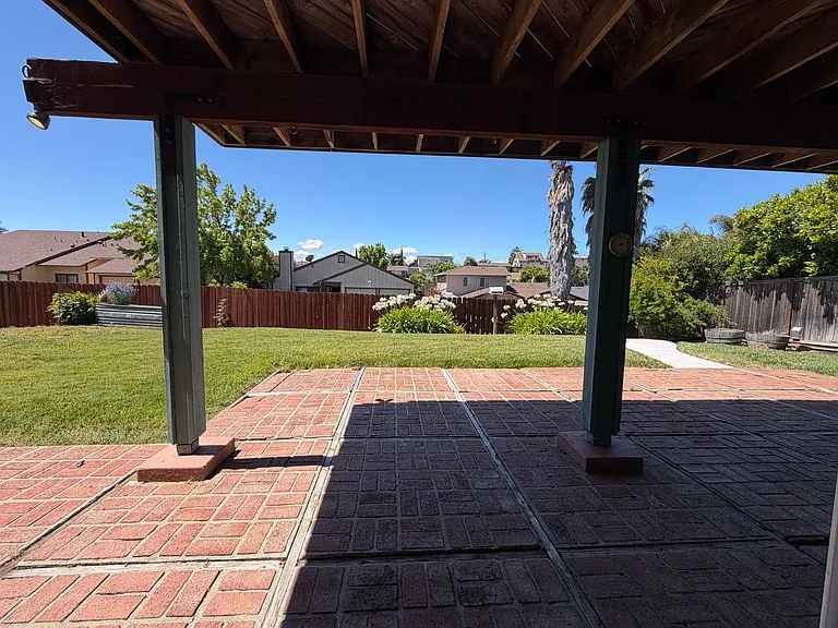 1220 Monte Vista Ct #B — Photo 13