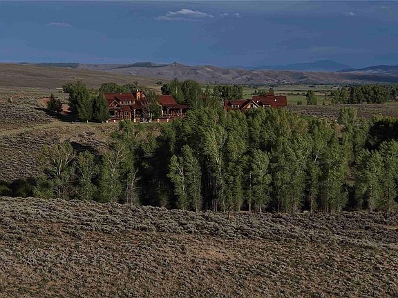 3rd image of 43 Eagle View Road