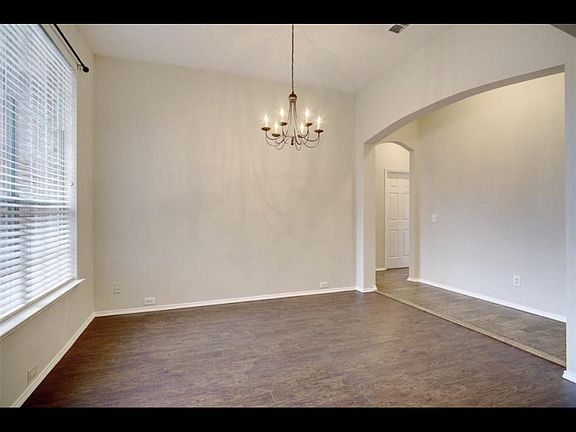 2nd image of 3517 Almond Ln