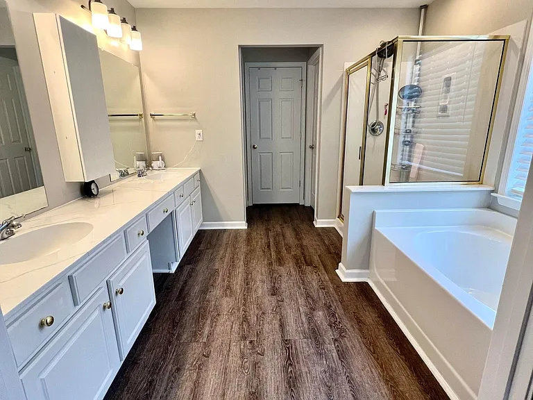 3804 Manor House Dr — Photo 4
