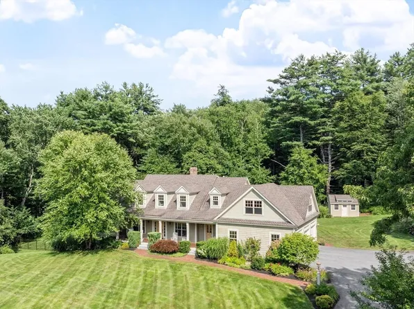 61 Whitney Rd, Harvard, MA 01451