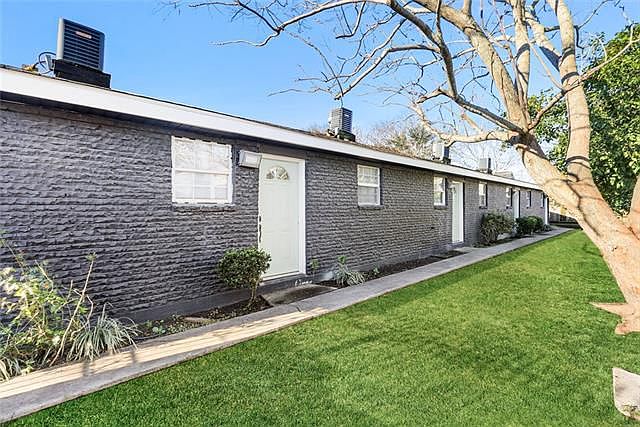 1st image of 826 Delery St #B