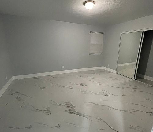 2nd image of 9429 Silverthorne Dr
