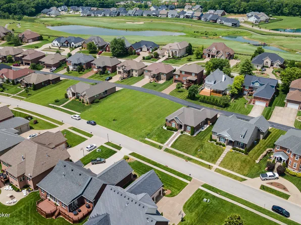 1058 Champions Cir, Simpsonville, KY 40067