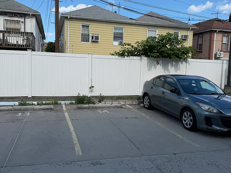 1739 Stillwell Ave #B — Photo 12