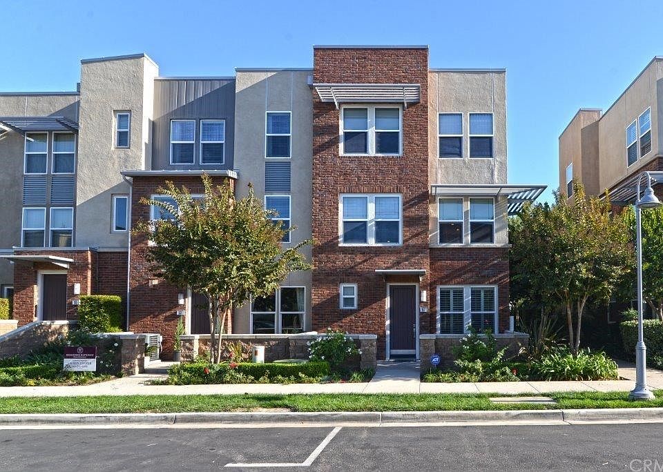 1st image of 51 Brownstone Way