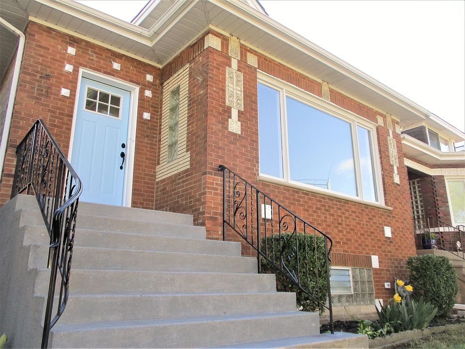 1st image of 7741 W Elmgrove Dr