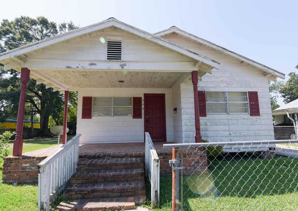 1st image of 205 Henry St