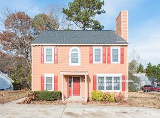2 Moonlight Ct, Durham, NC 27703