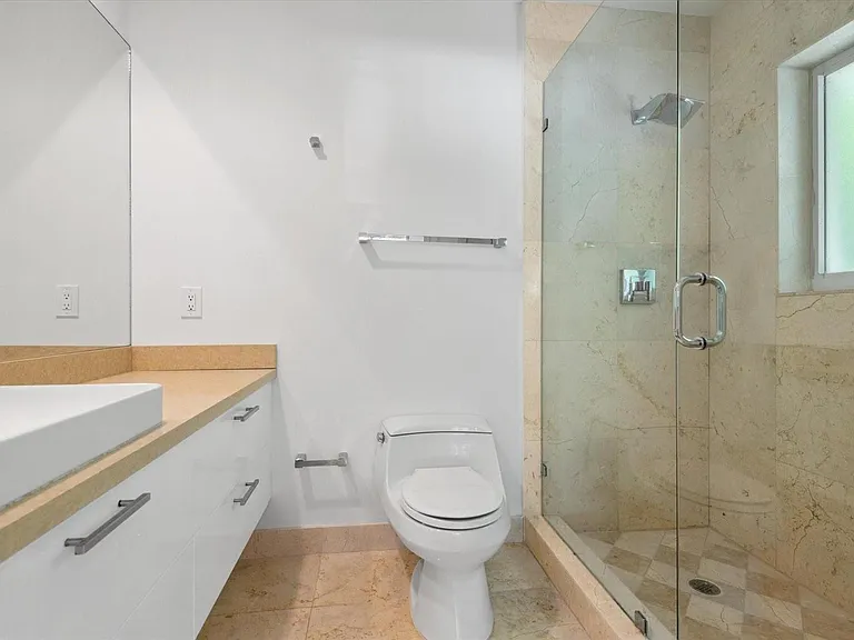 40 Isla Bahia Dr — Photo 21