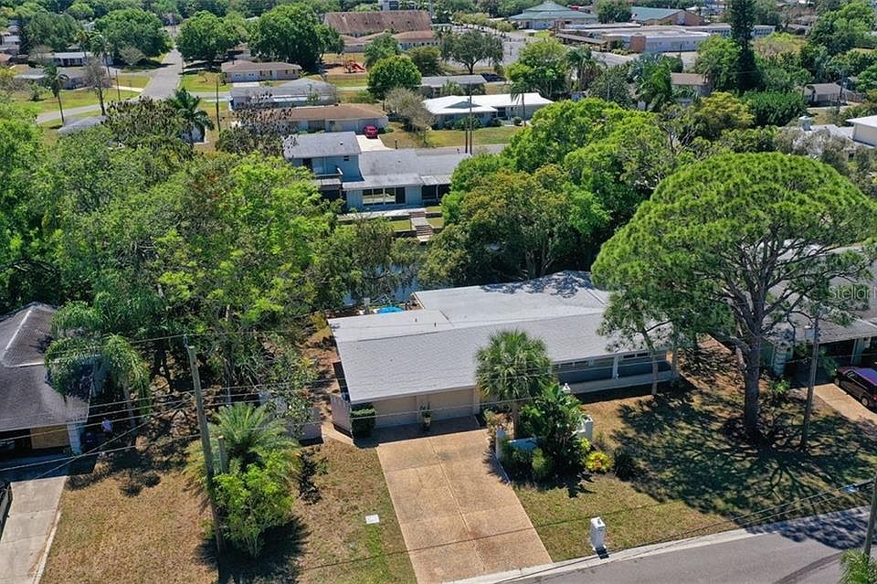 1st image of 2926 Pinecrest St
