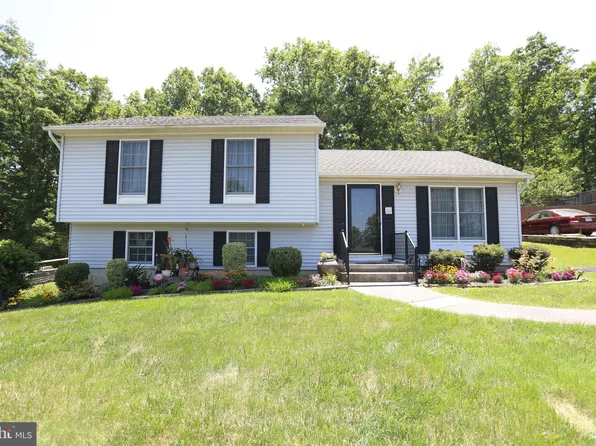 1344 Baron Pl, Front Royal, VA 22630