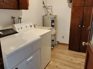 18 1st St, Prospect, OR 97536