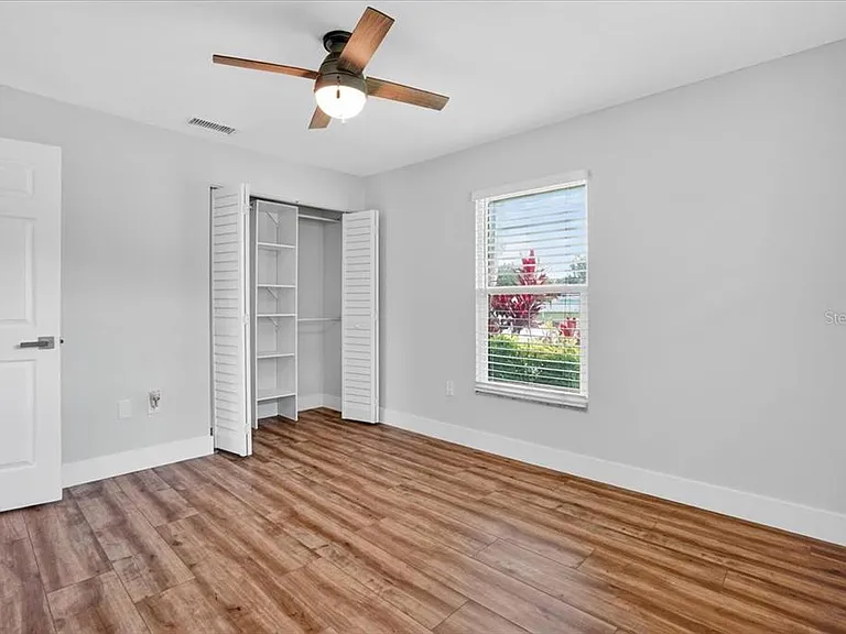 4230 Shady Oaks Ct — Photo 17