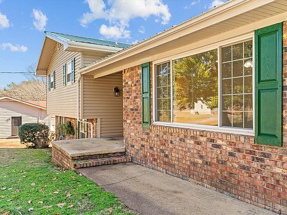 5th image of 139 N Hills Dr