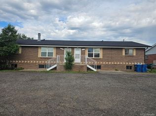 15800-15802 E 11th Ave, Aurora, CO 80011