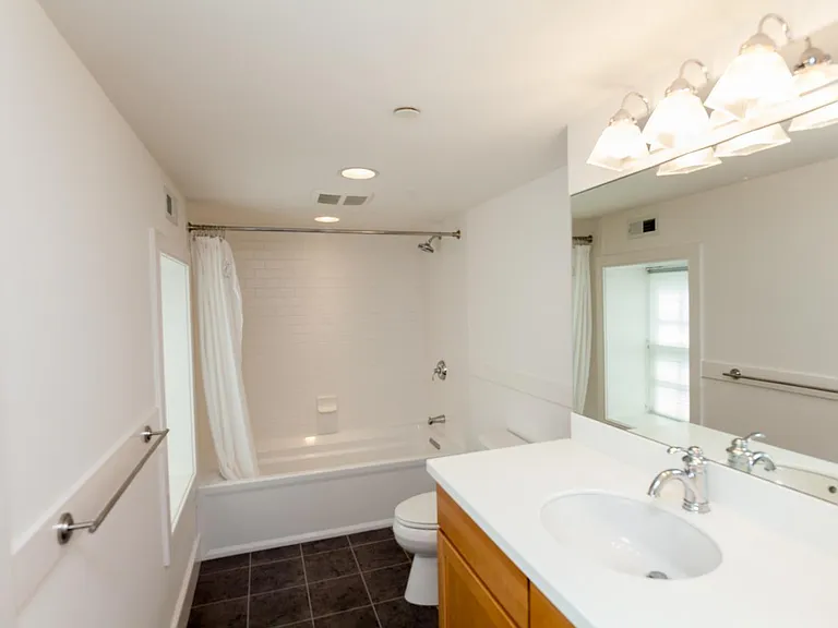 40 W Mechanic St — Photo 17
