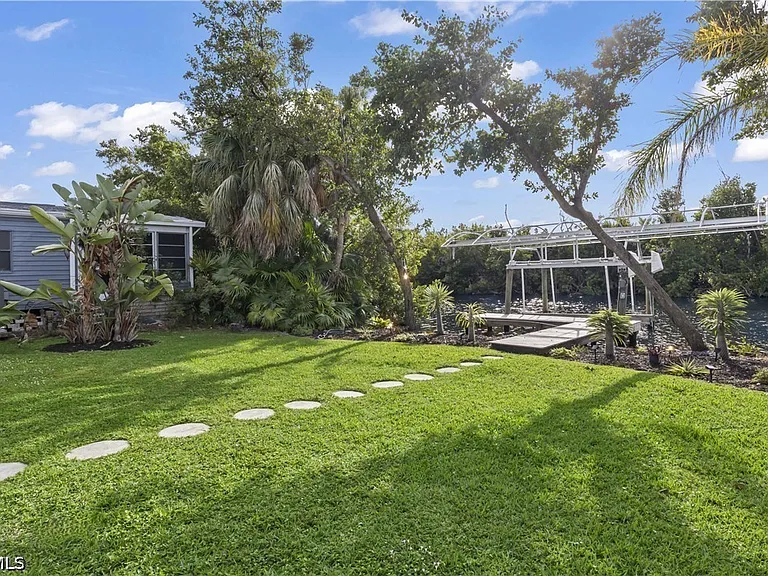 7150 Cobiac Dr — Photo 32