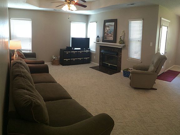 4th image of 210 Brushcreek Dr SW