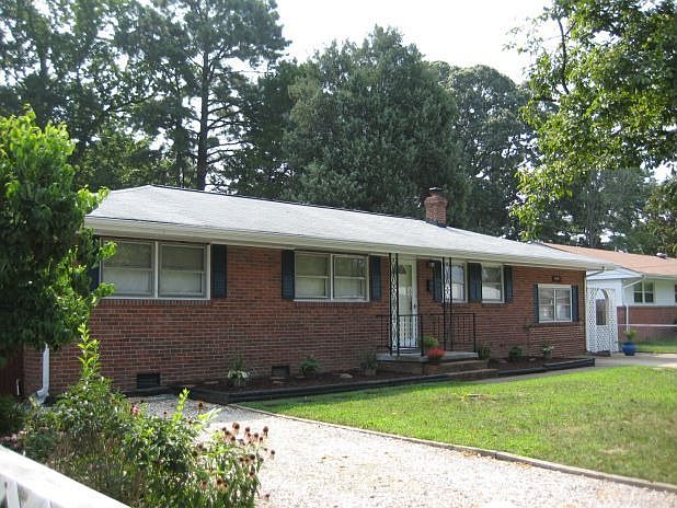 1st image of 408 Eastwood Dr